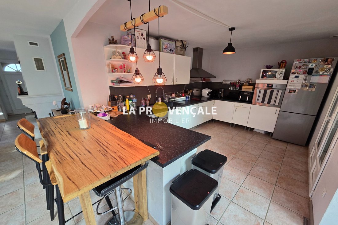 Villa in Centre Ville, Saint-Maximin-la-Sainte-Baume, France 4 - 17373546