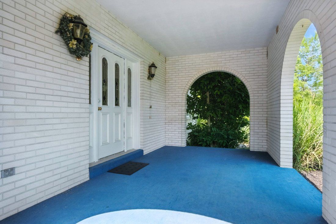 House in Burgettstown, Pennsylvania, United States 3 - 17374761