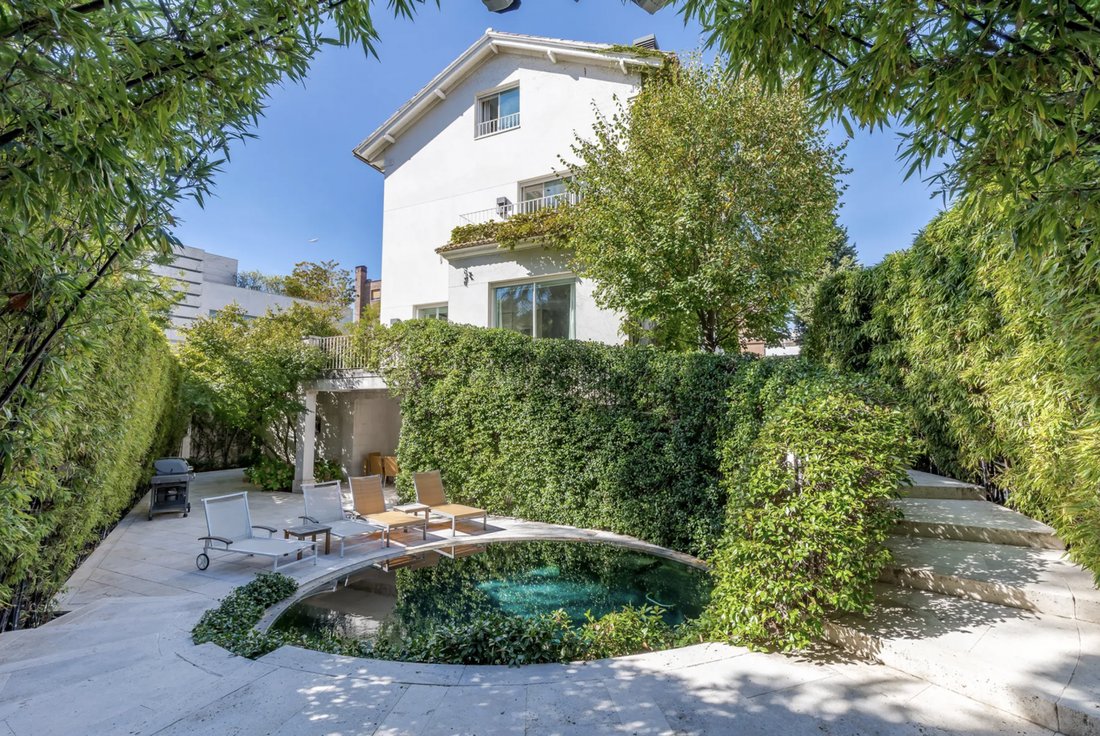 Villa in Chamartín, Madrid, Spain 1 - 17374156