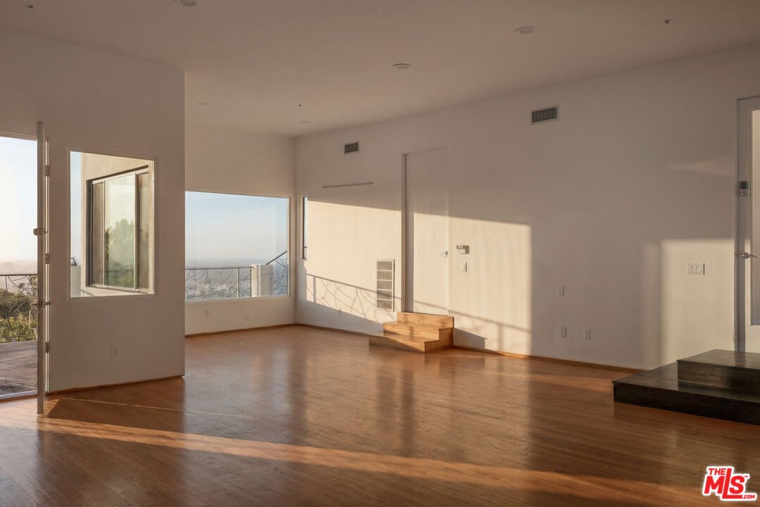 House in Los Angeles, California, United States 3 - 17374358