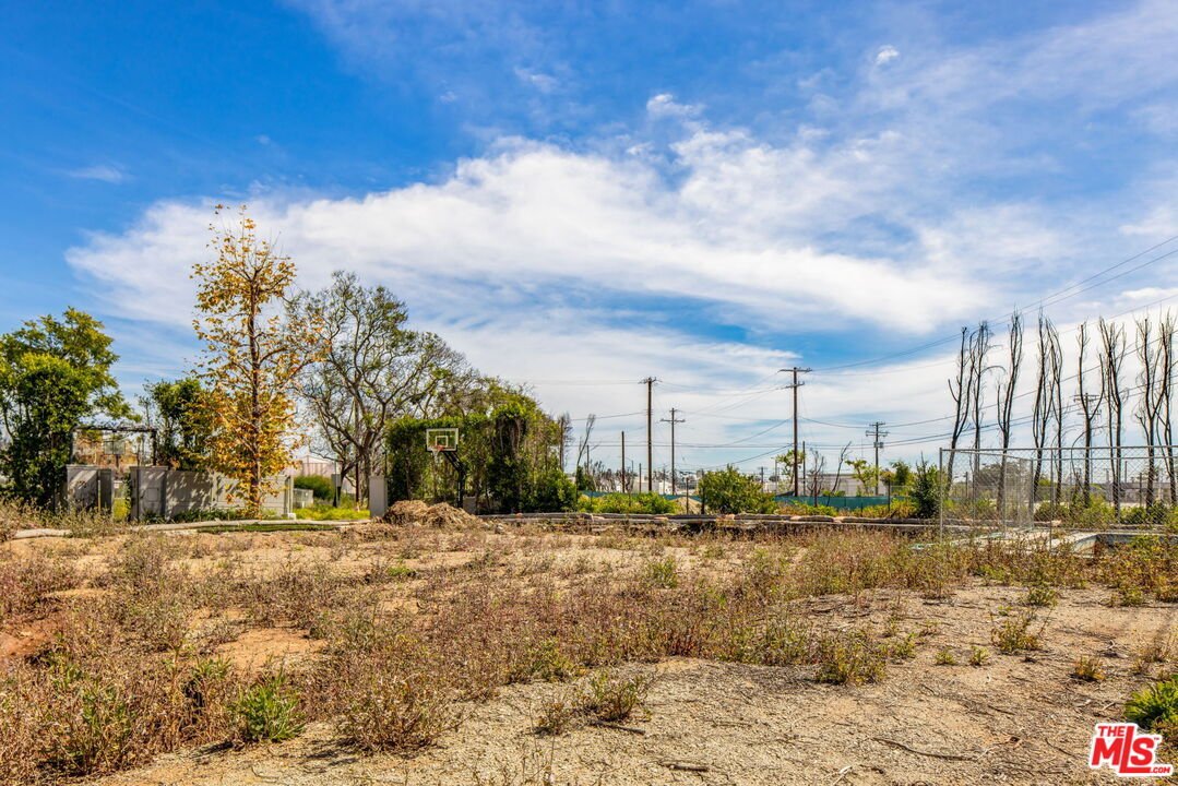 Land in Los Angeles, California, United States 4 - 17374332