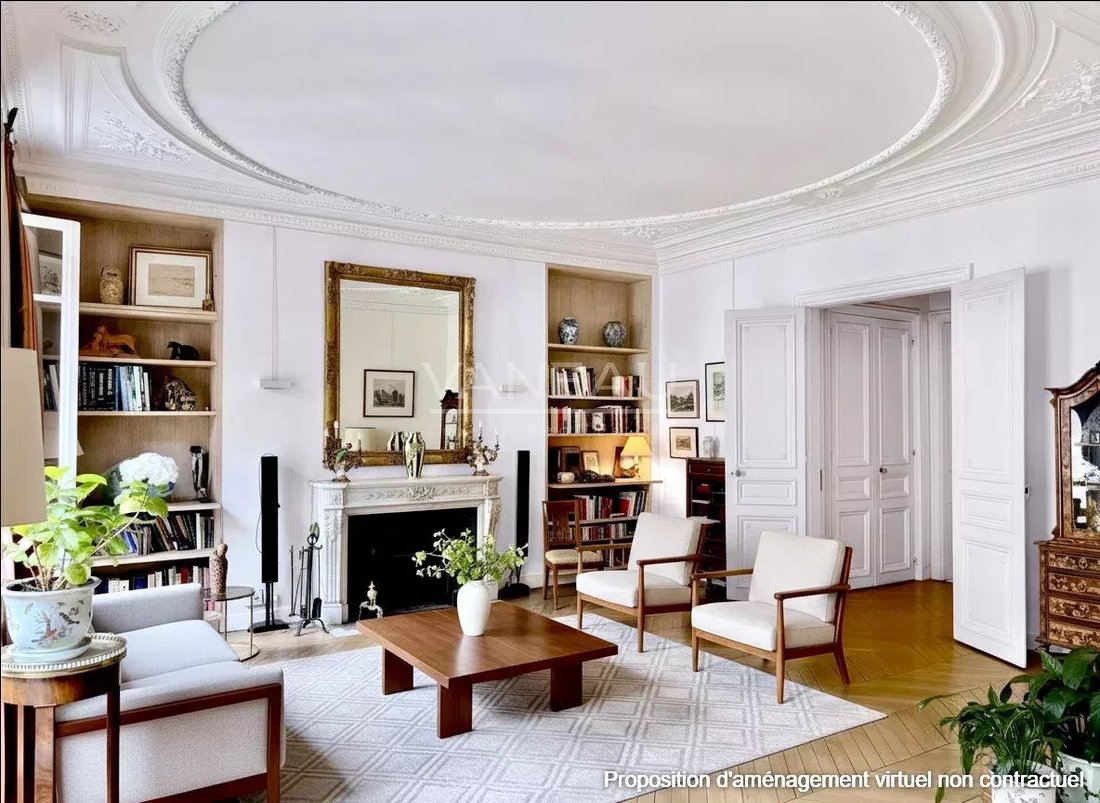 Apartment in Saint Philippe du Roule, Paris 8e Arrondissement, Paris 1 - 17373400