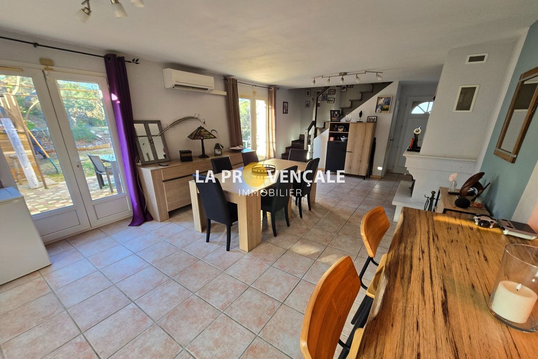 Villa in Centre Ville, Saint-Maximin-la-Sainte-Baume, France 2 - 17373546