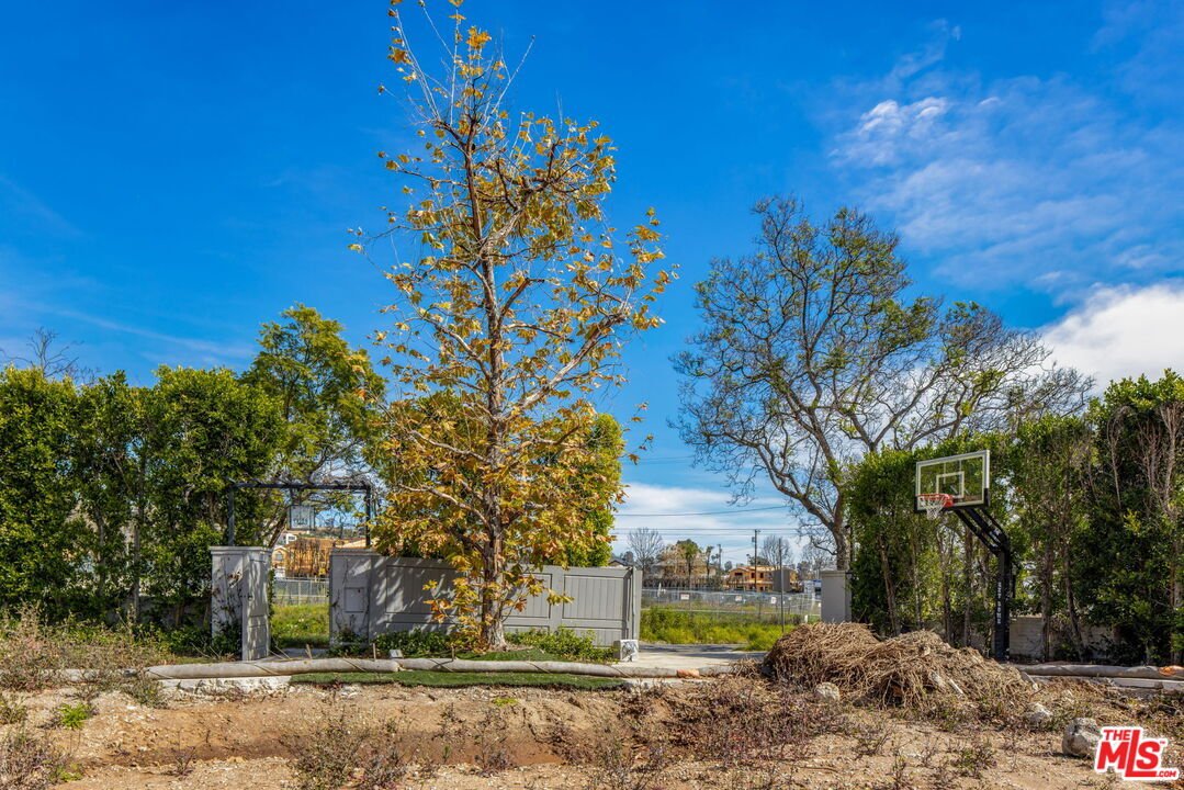 Land in Los Angeles, California, United States 3 - 17374332