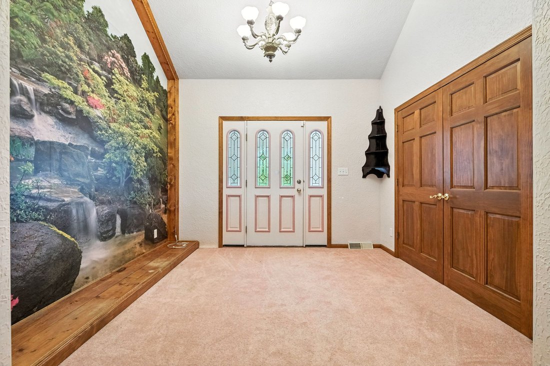 House in Burgettstown, Pennsylvania, United States 4 - 17374761