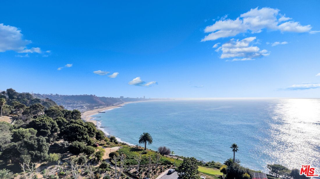 Condo in Los Angeles, California, United States 1 - 17374196