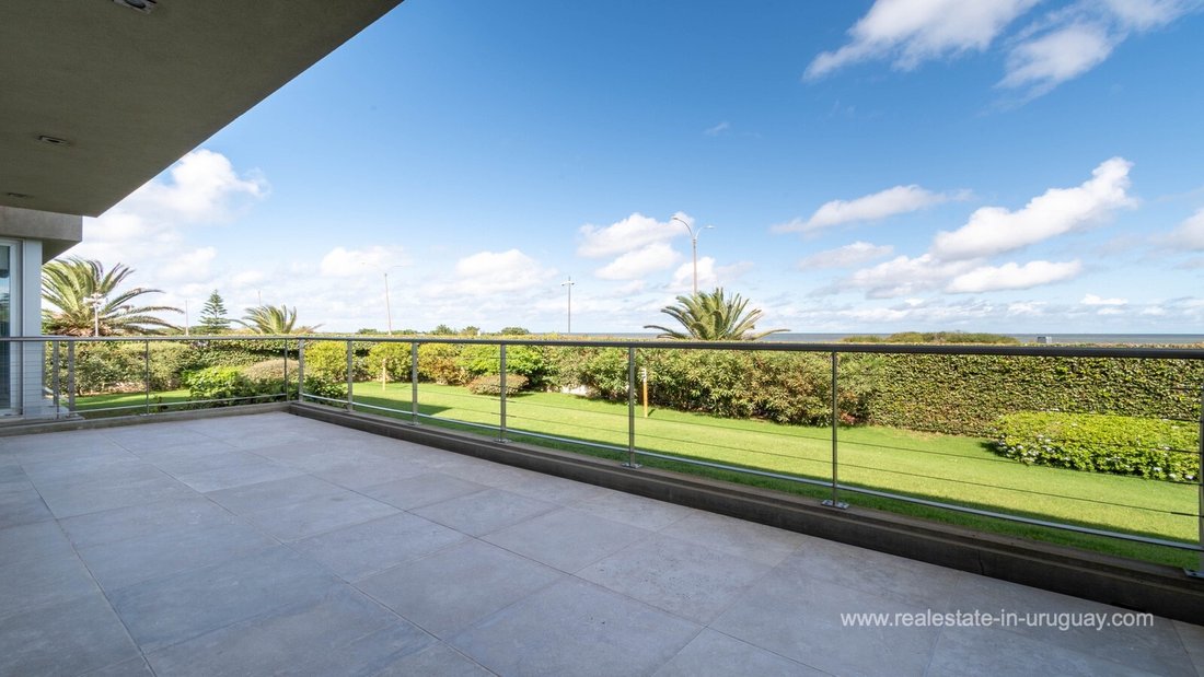 Apartment in Montevideo, Departamento de Montevideo, Uruguay 1 - 17373237