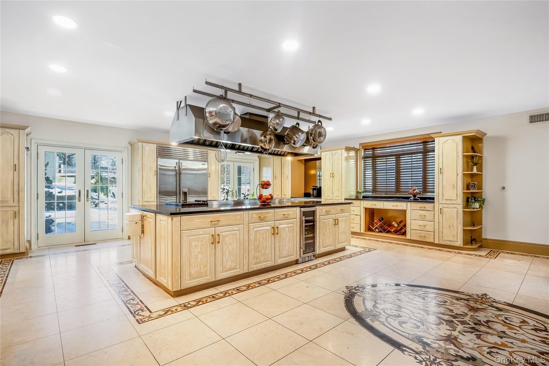 House in New York, New York, United States 5 - 17376378
