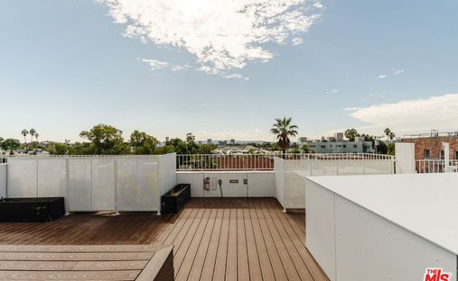 Condo in Los Angeles, California, United States 1