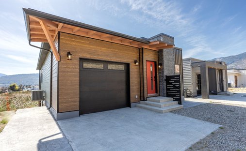 House in Oliver, British Columbia, Canada 1