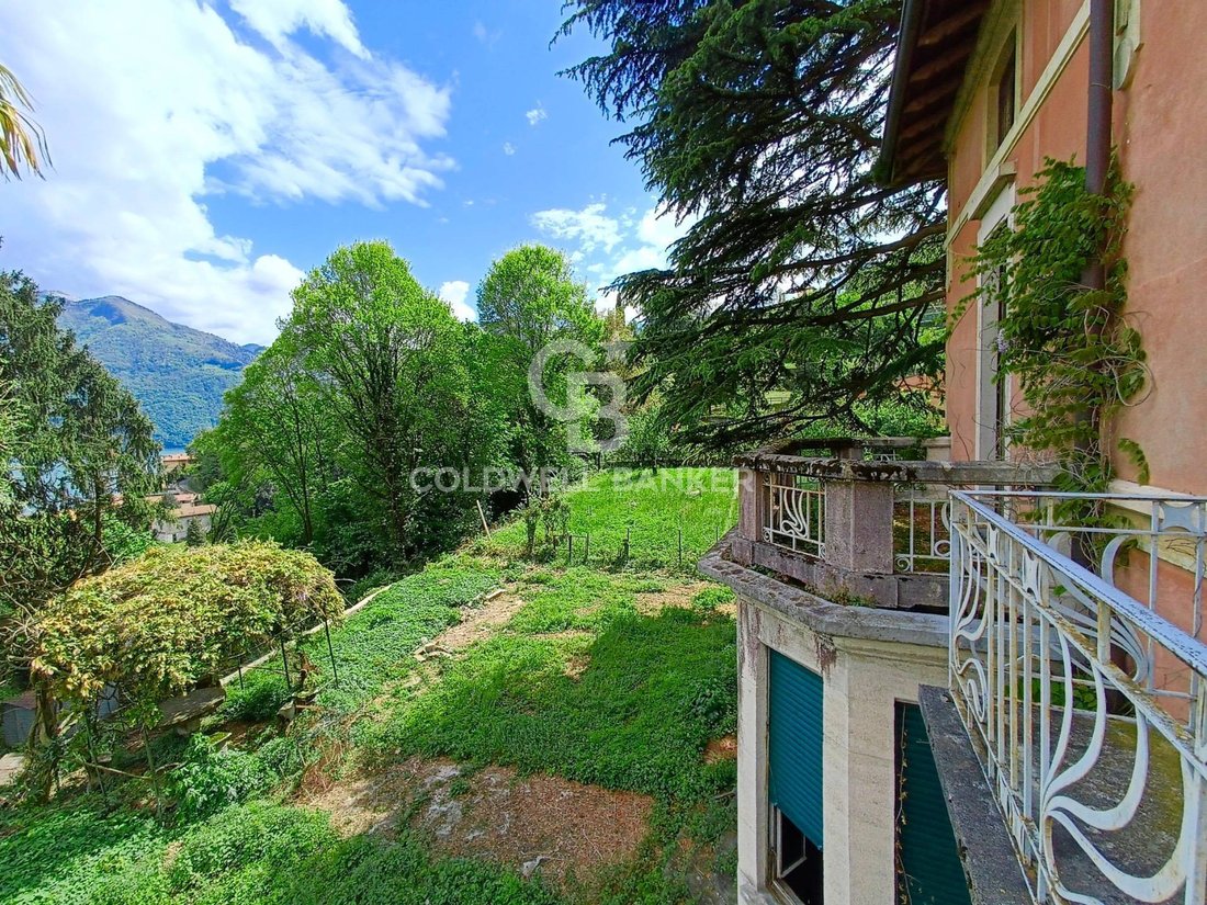 Villa in Lovere, Lombardy, Italy 1 - 17377732