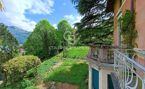 Villa a Lovere, Lombardia, Italia 1