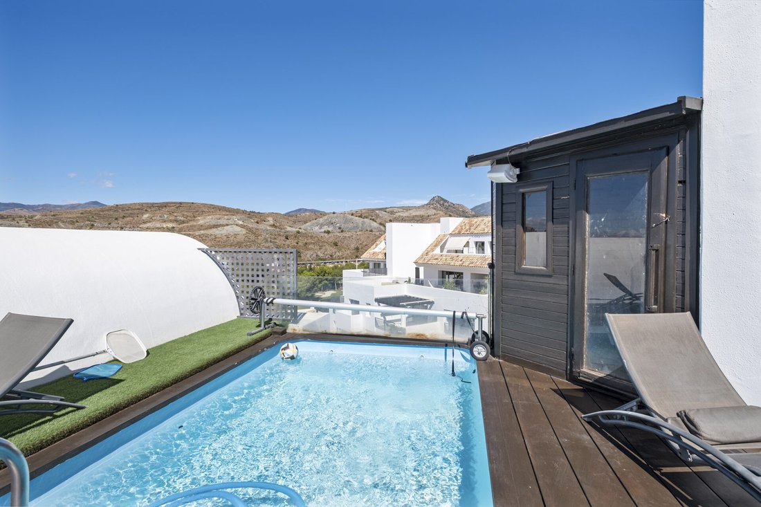 Penthouse in Benahavis, Andalusia, Spain 4 - 17378649