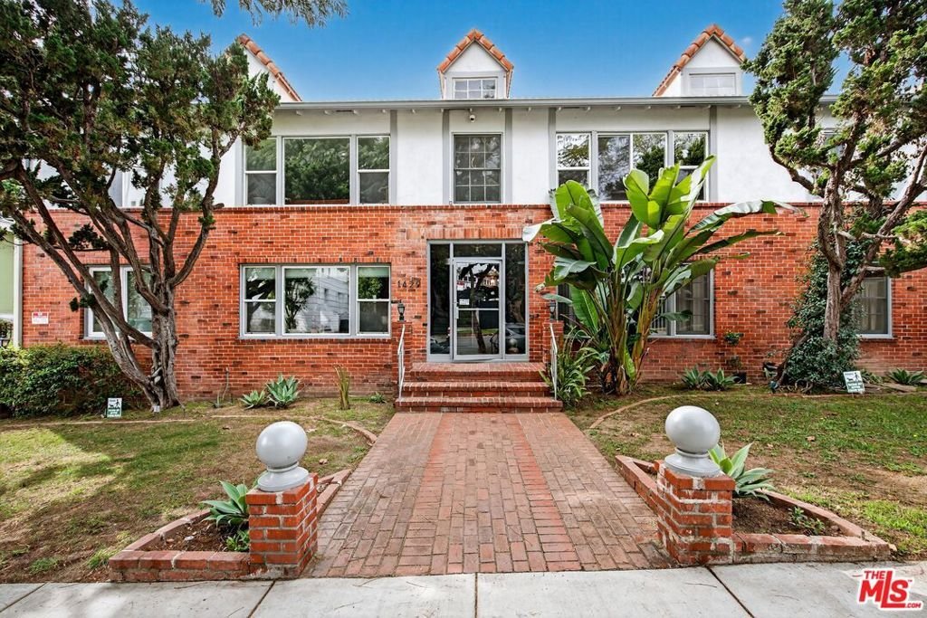 Los Angeles, California, United States 1 - 17375694