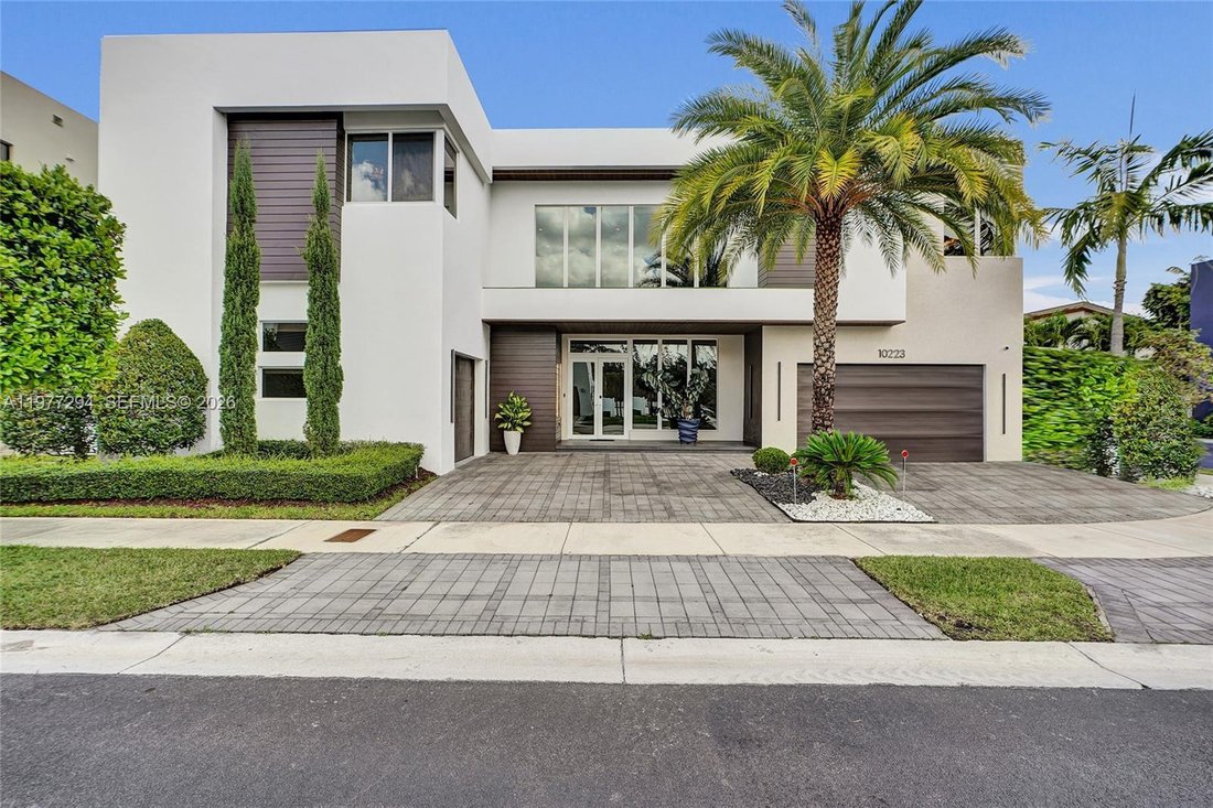 House in Doral, Florida, United States 3 - 17375988