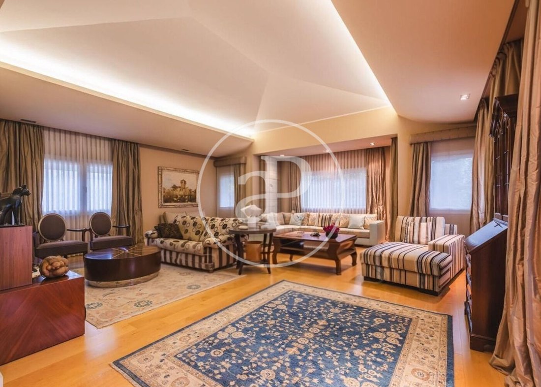 Villa in Fuencarral-El Pardo, Madrid, Spain 5 - 17378917