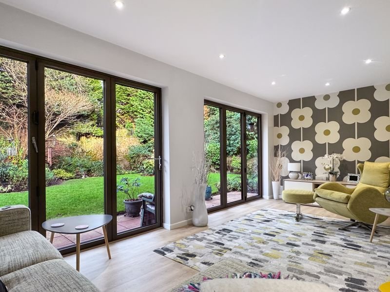 House in Frimley Green, Surrey Heath, England 2 - 17375704
