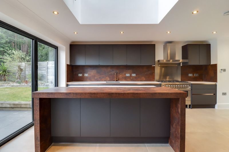 House in Windlesham, England 1 - 17375367
