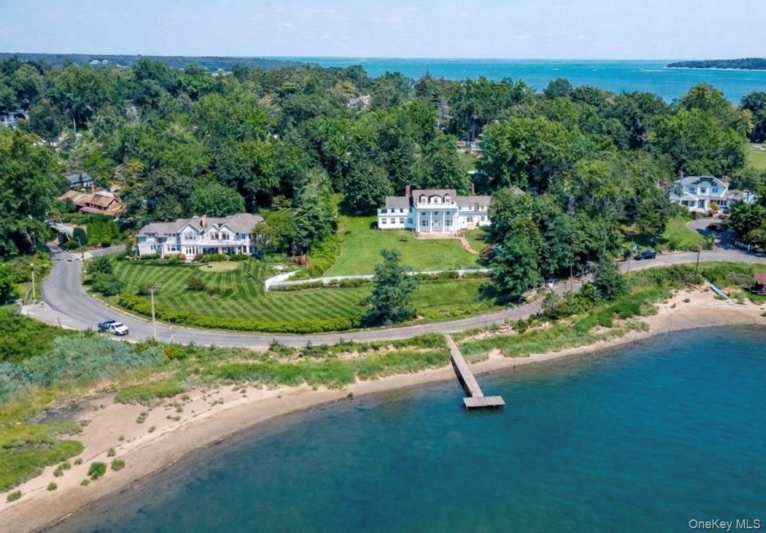 House in Halesite, New York, United States 1 - 17375452
