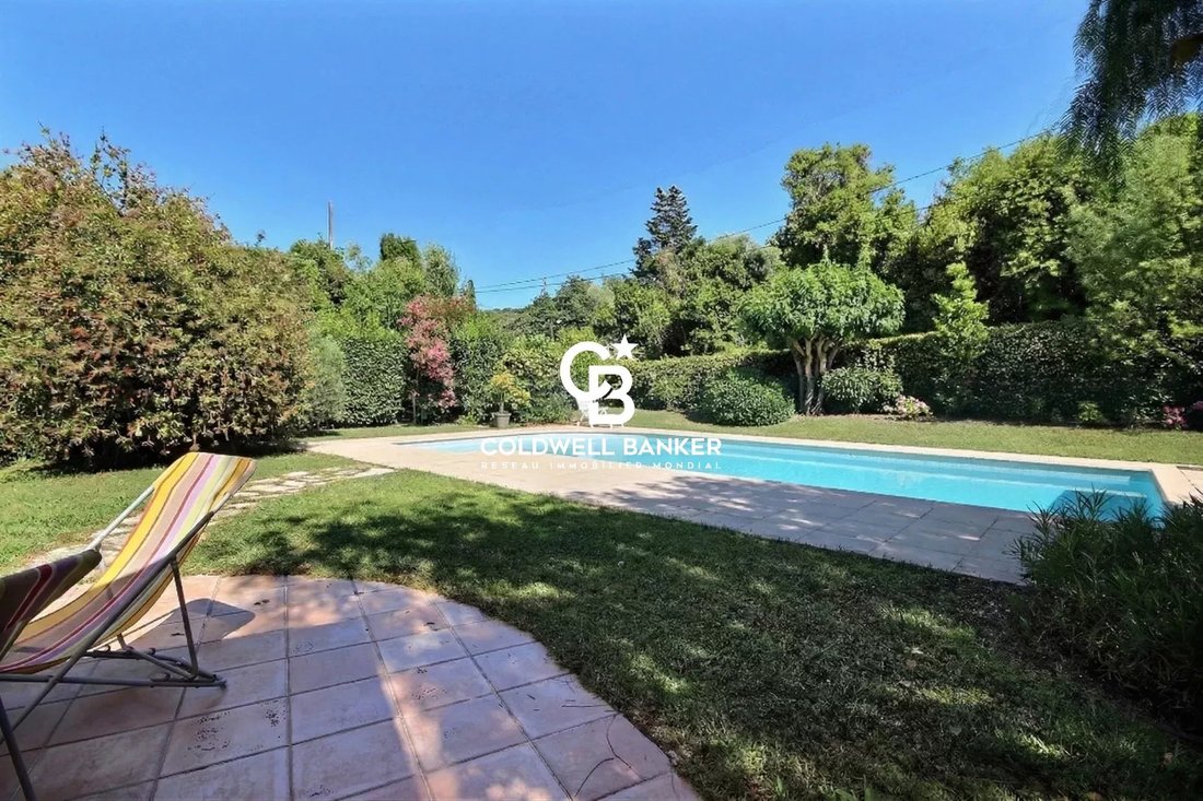 Villa in Antibes, Provence-Alpes-Côte d'Azur, France 2 - 17376302
