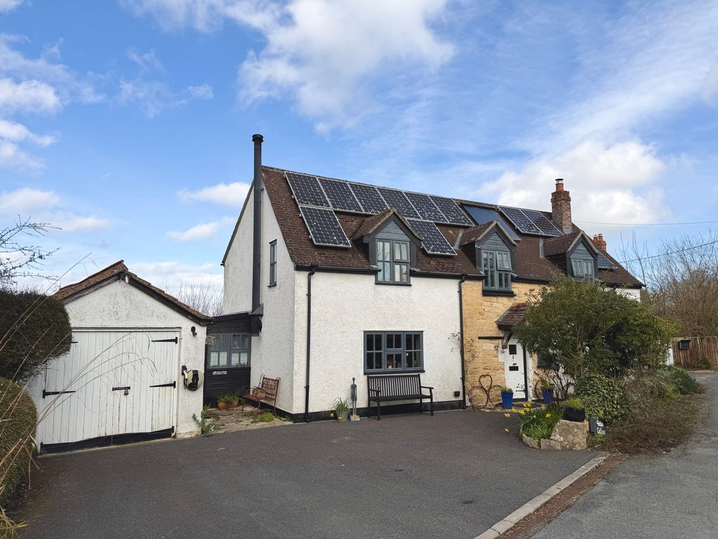 House in East Stour, England 1 - 17377244