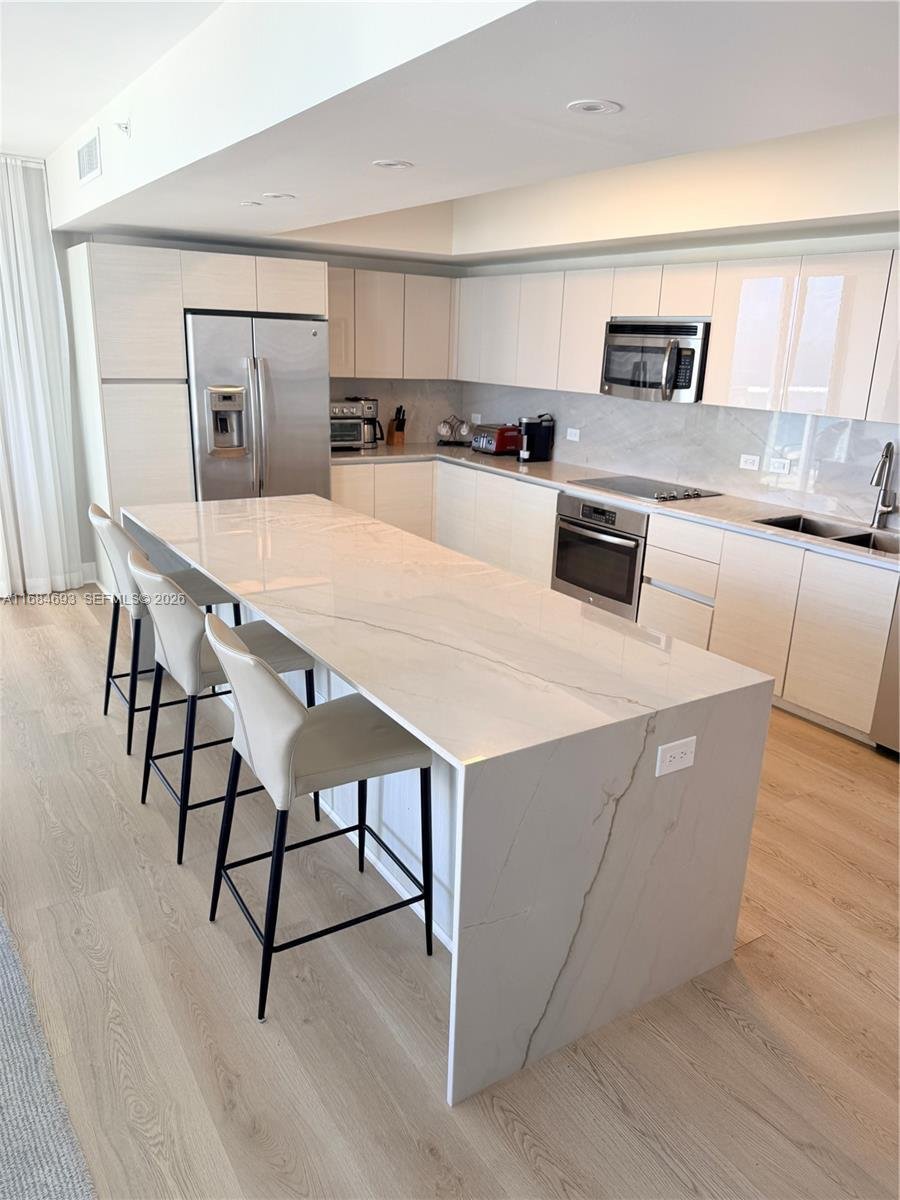 Condo in Hallandale Beach, Florida, United States 2 - 17202070