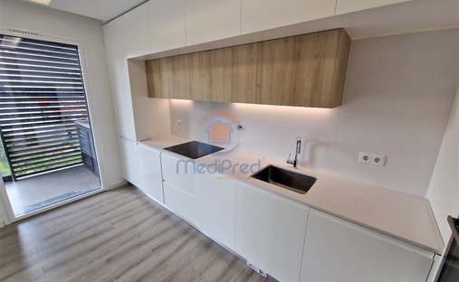 Wohnung in Santo António dos Cavaleiros, Lissabon, Portugal 1