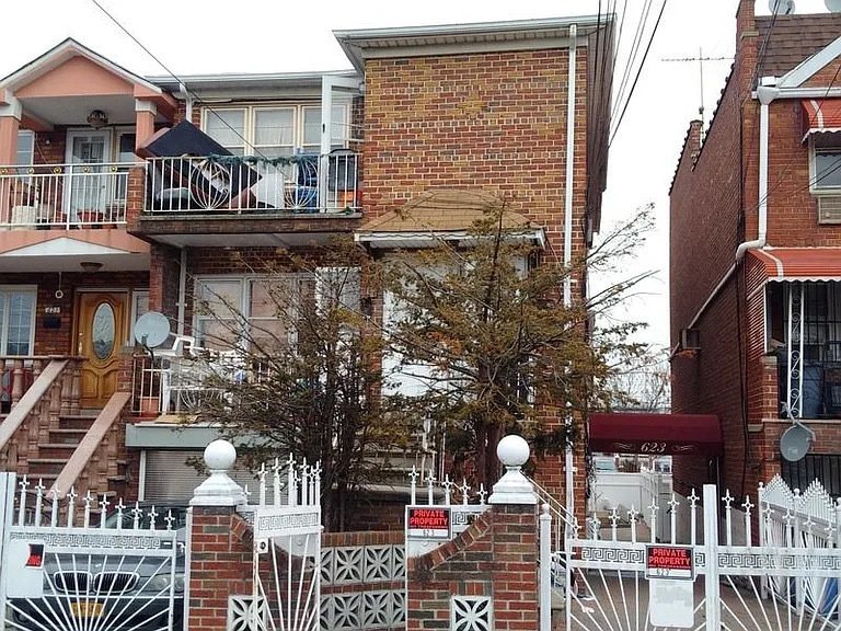 House in New York, New York, United States 1 - 17374910