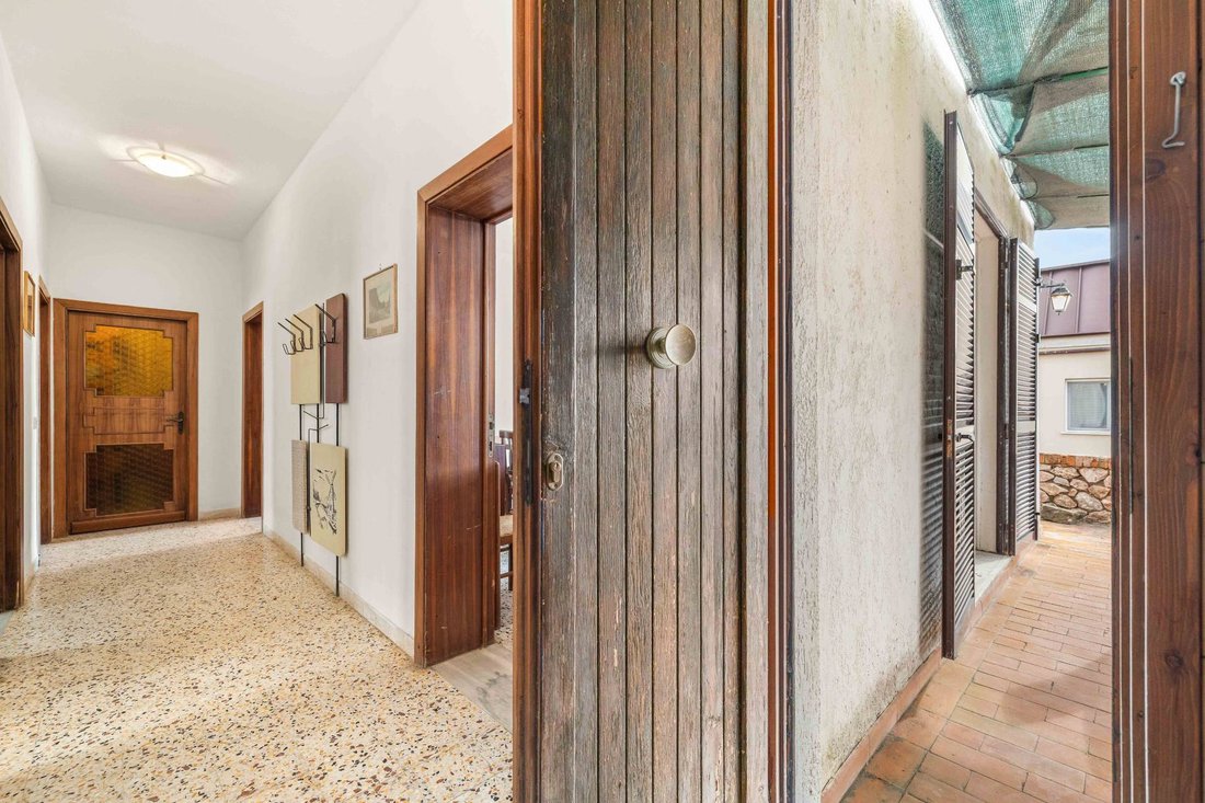 Apartment in Castle of Castiglione, Castiglione della Pescaia, Tuscany 3 - 17377742