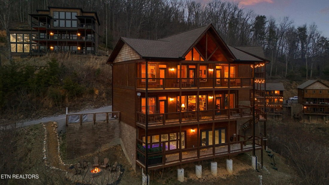 House in Sevierville, Tennessee, United States 1 - 17376352