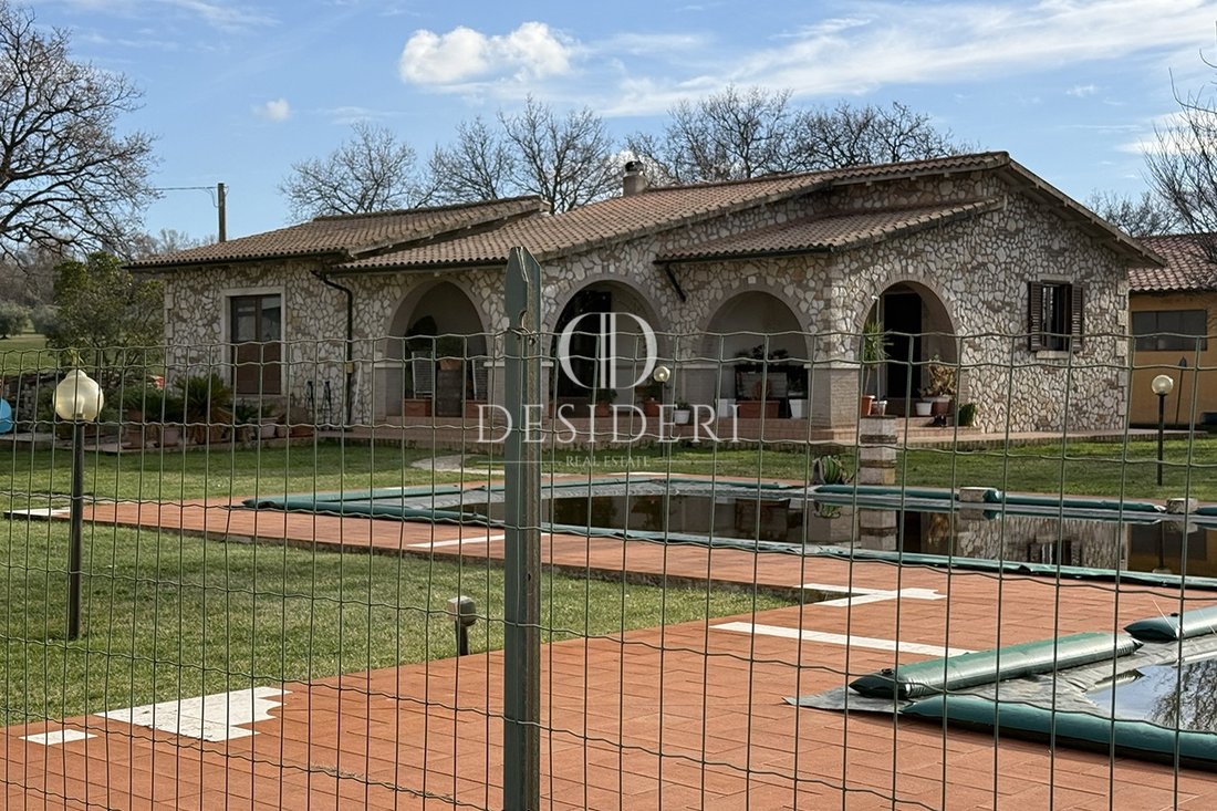 Estate in Manciano, Tuscany, Italy 3 - 17375511