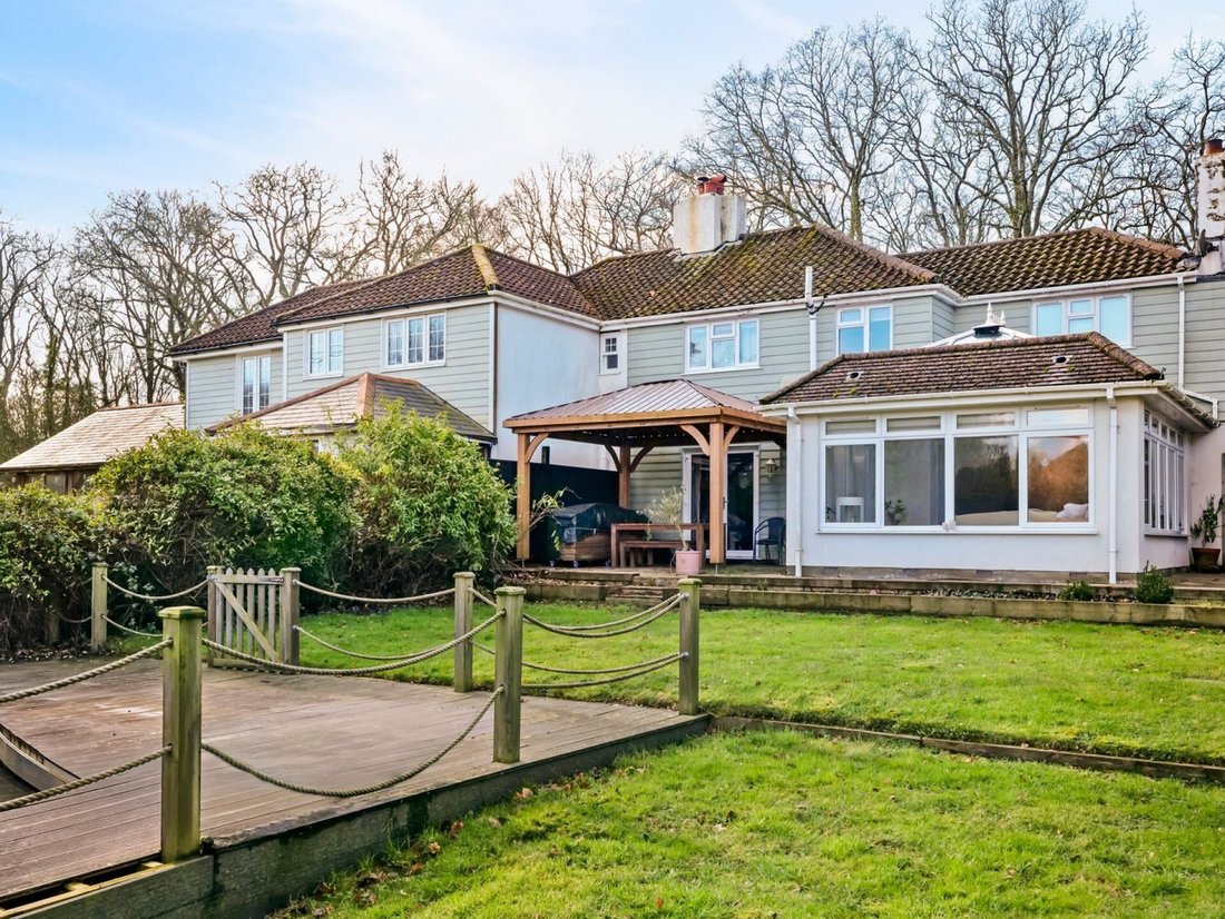 House in Lymington, England 3 - 17375932