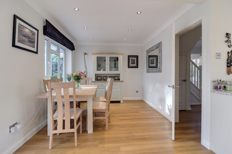 House in Windlesham, England 4 - 17375889