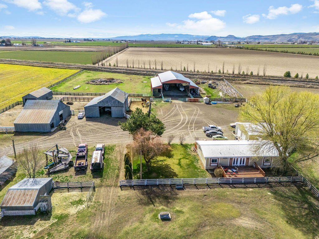 House in Merrill, Oregon, United States 4 - 17376350