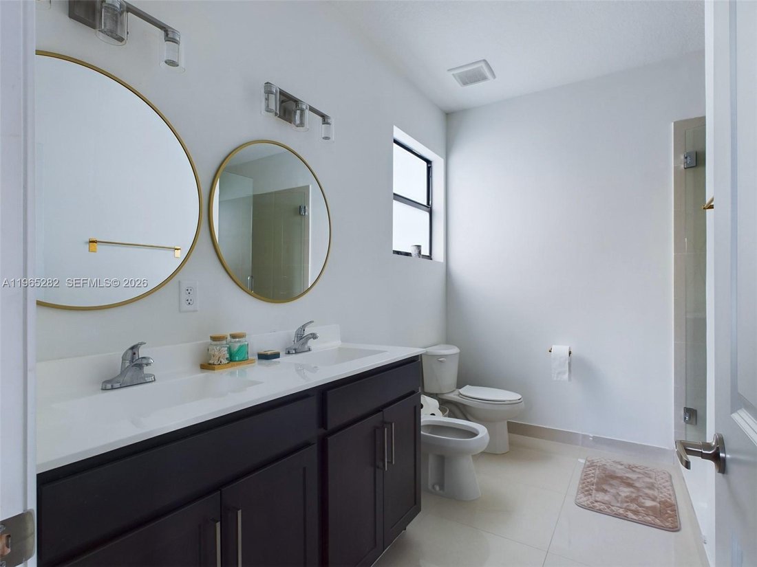 House in Miami, Florida, United States 5 - 17222488
