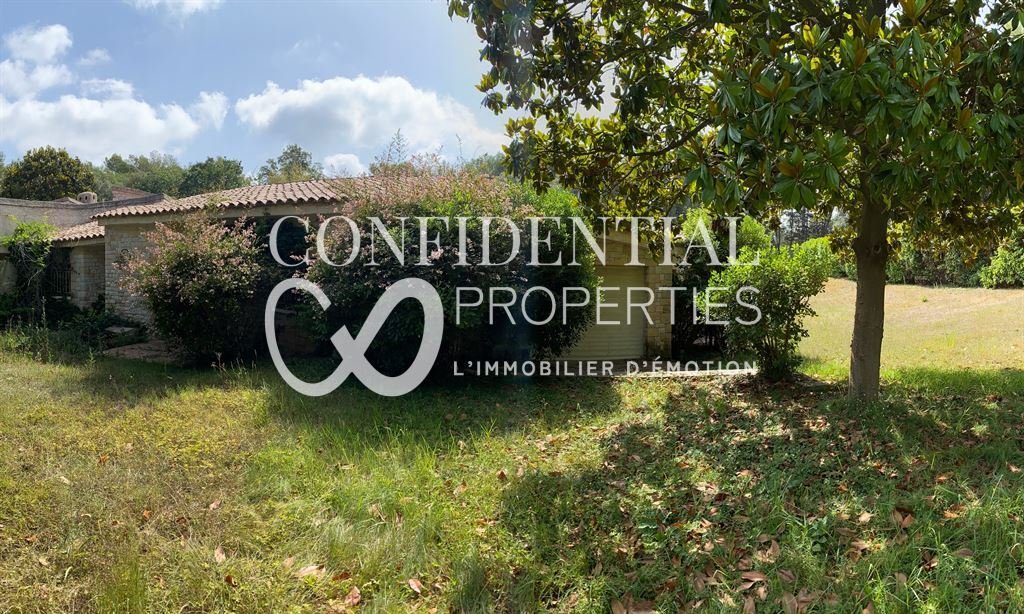 Estate in Mougins, Provence-Alpes-Côte d'Azur, France 1 - 16864050