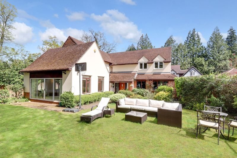 House in Sunningdale, England 4 - 17375841