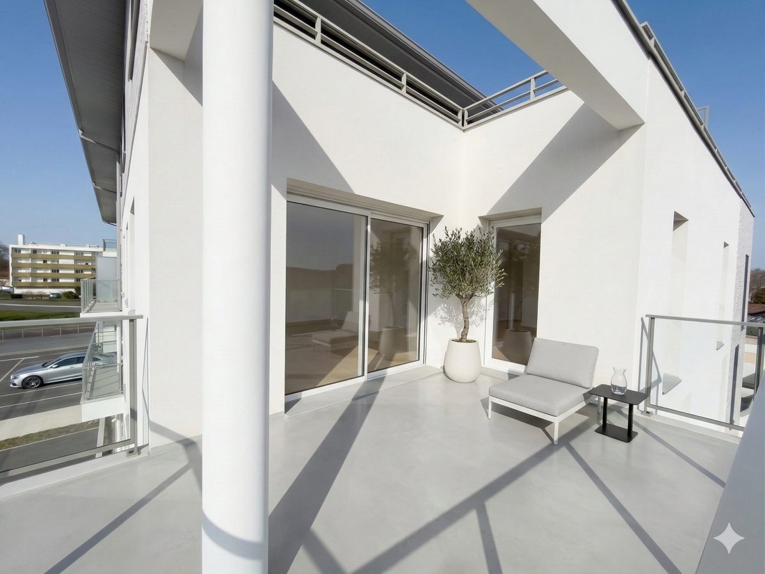Apartment in Sardine-Chiquet, Pessac, France 1 - 17377964