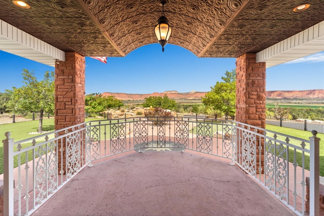 House in Kanab, Utah, United States 2 - 17374966