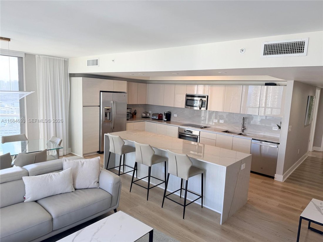 Condo in Hallandale Beach, Florida, United States 3 - 17202070