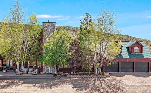 House in Fairfield, Idaho, United States 1