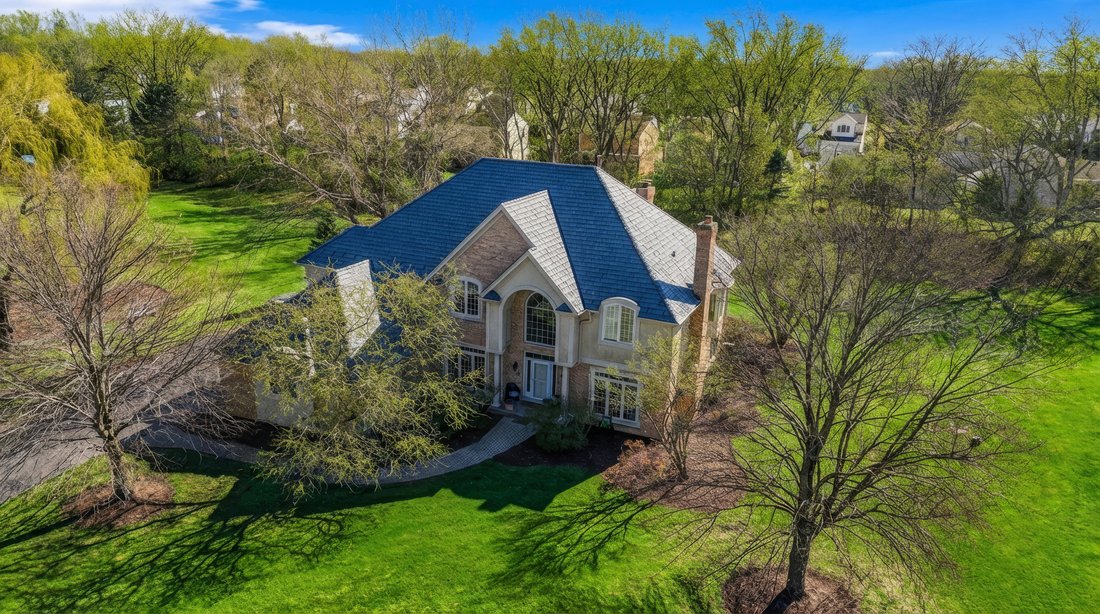 House in Buffalo Grove, Illinois, United States 2 - 17376551