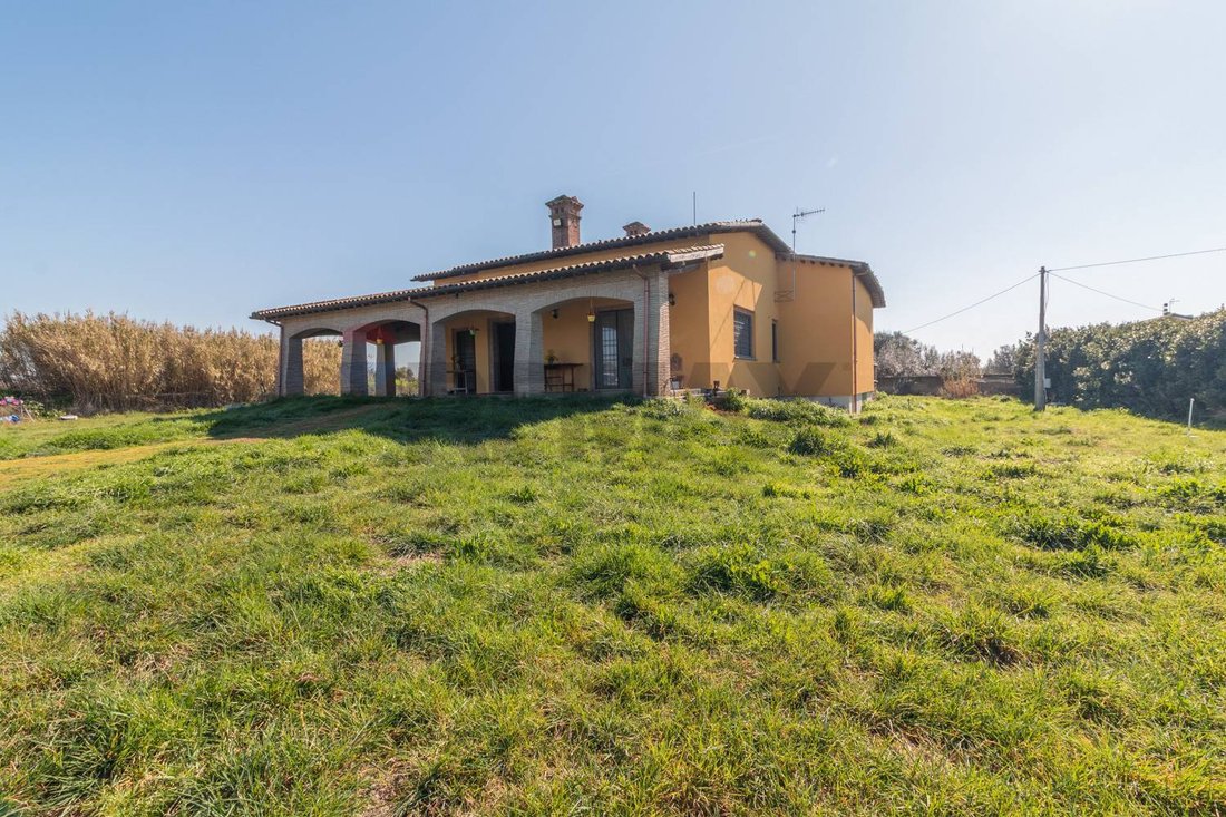Villa in Montalto di Castro, Lazio, Italy 4 - 17377746