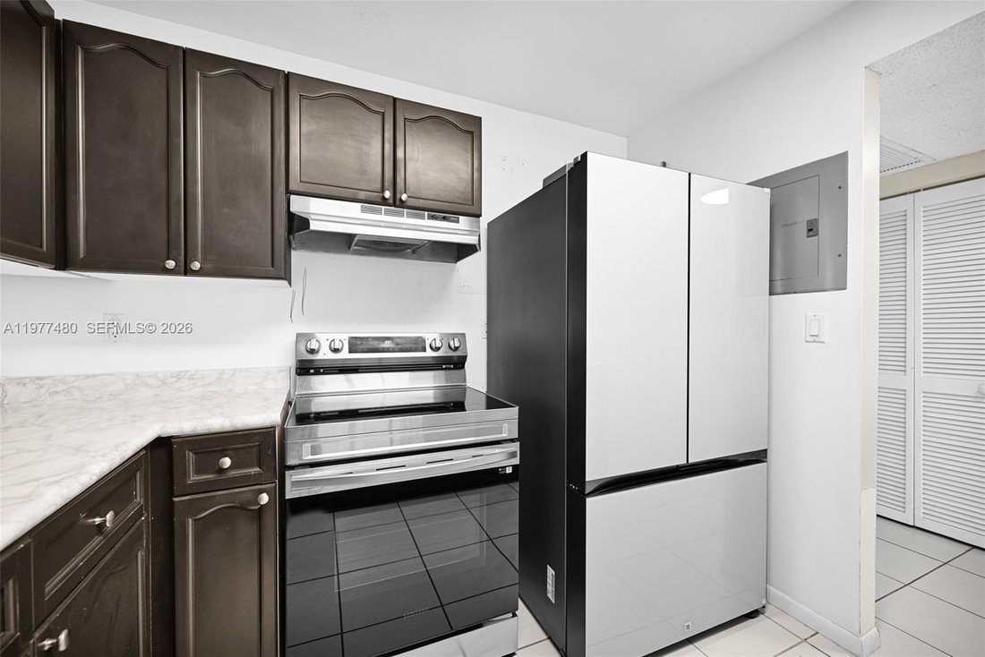 Condo in Miami Beach, Florida, United States 4 - 17350342