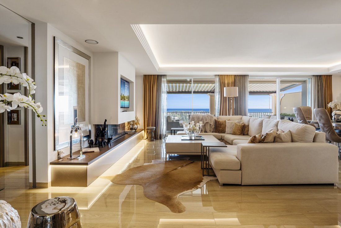 Apartment in Benahavis, Andalusia, Spain 4 - 17378646