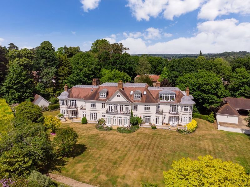 Apartment in Sunningdale, England 5 - 17375961