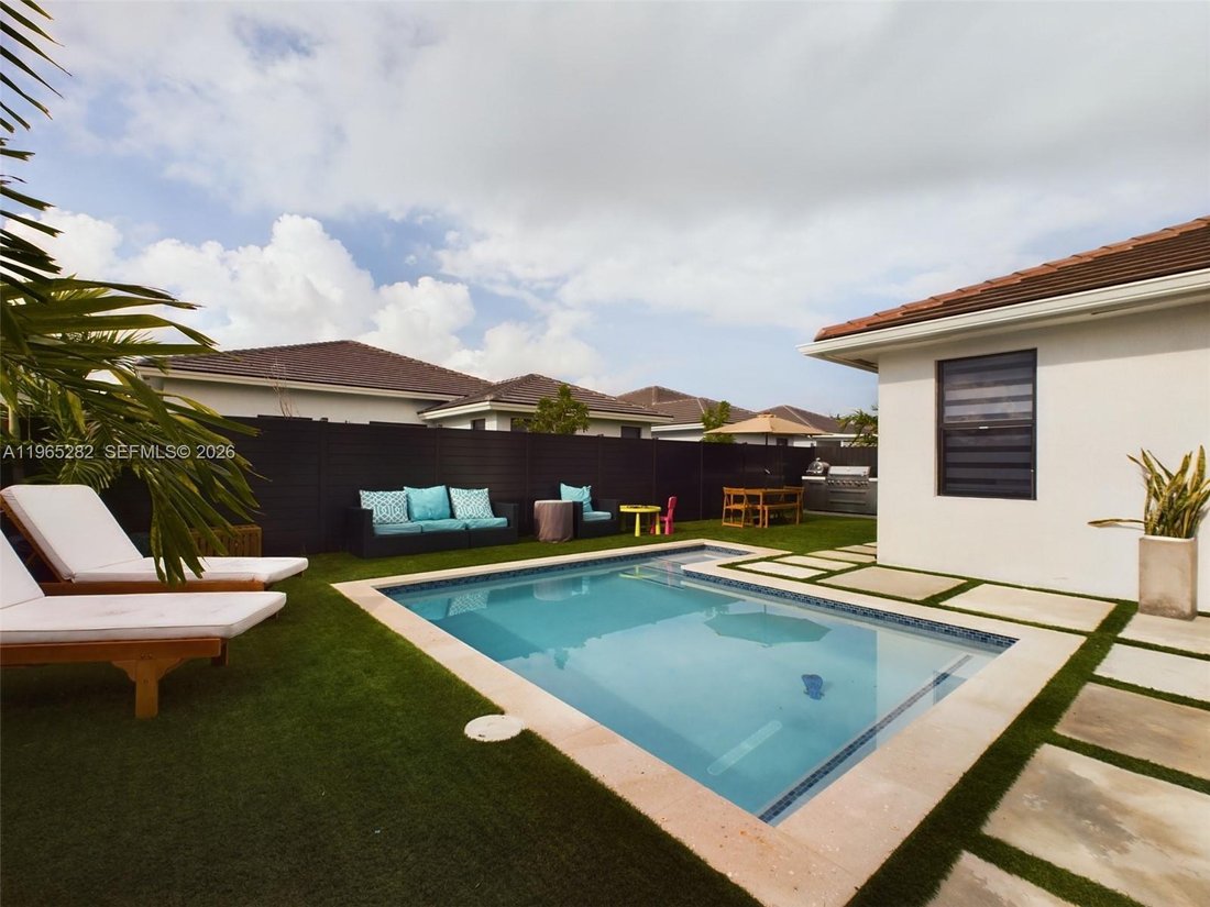 House in Miami, Florida, United States 4 - 17222488