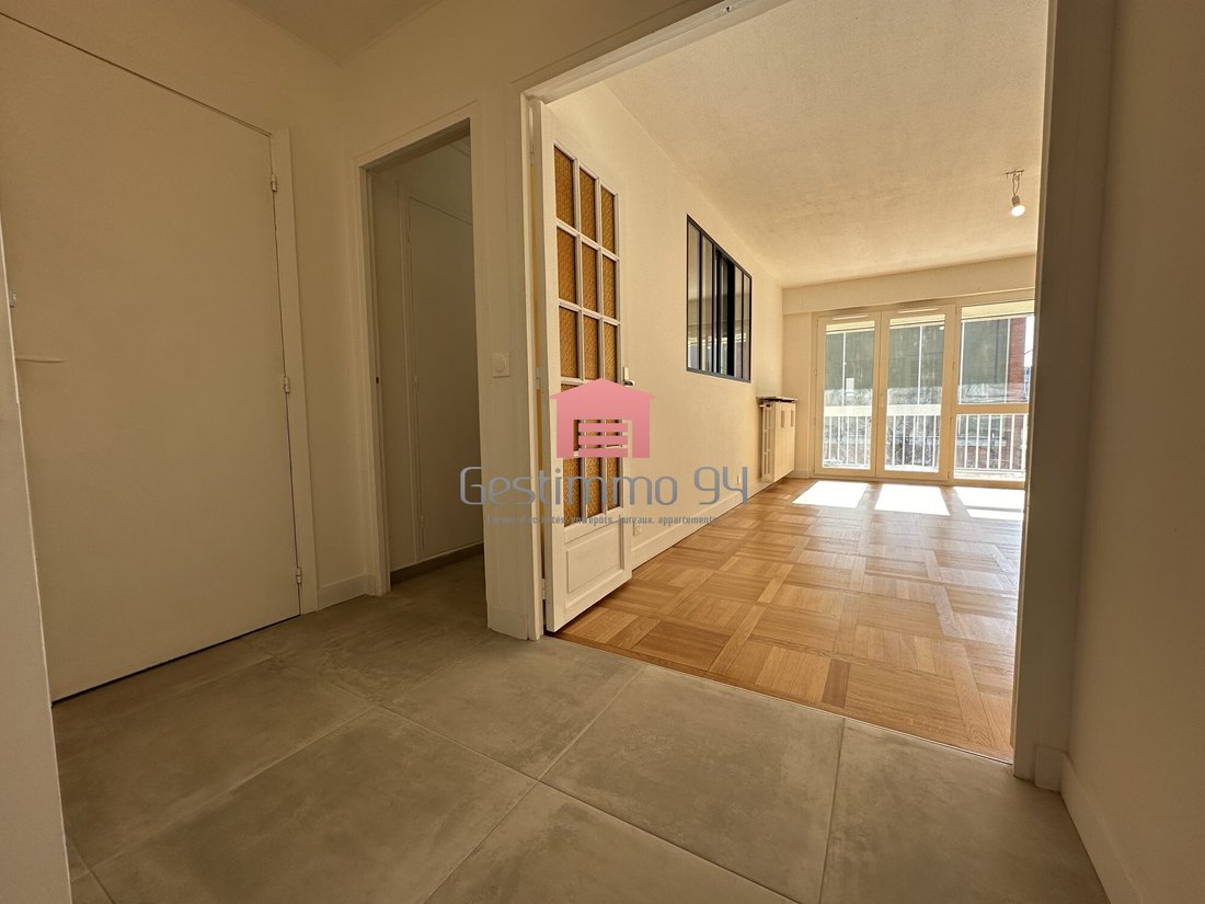 Apartment in Fontenay-sous-Bois, Ile-de-France, France 3 - 17378009
