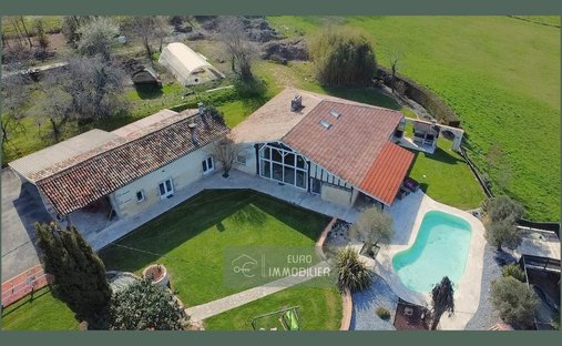 House in Cudos, Nouvelle-Aquitaine, France 1