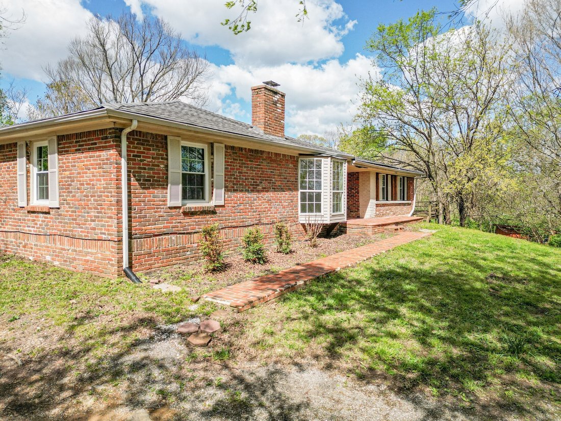 House in Columbia, Tennessee, United States 1 - 17376087